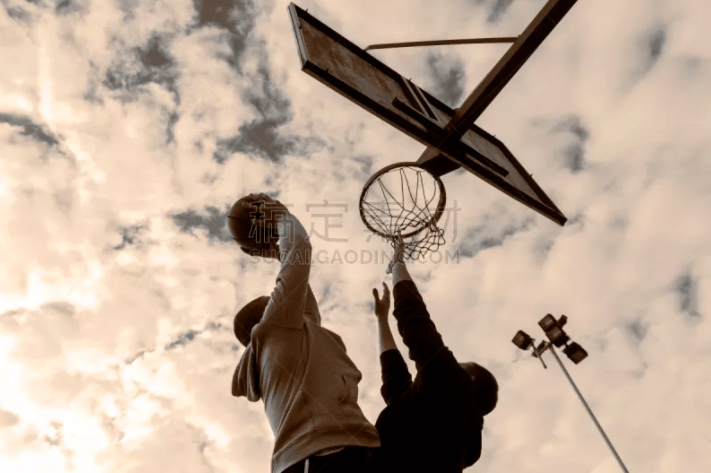 比克斯塔夫：绿军是冠军球队 我们专注于我们想要做的事